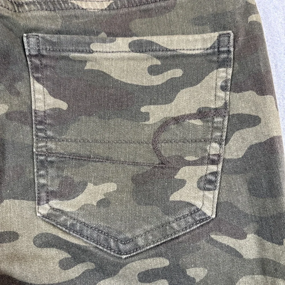 American Eagle AE Hi-Rise Camo Crop Jegging Sz 4‎ Women Next Level Stretch Cargo